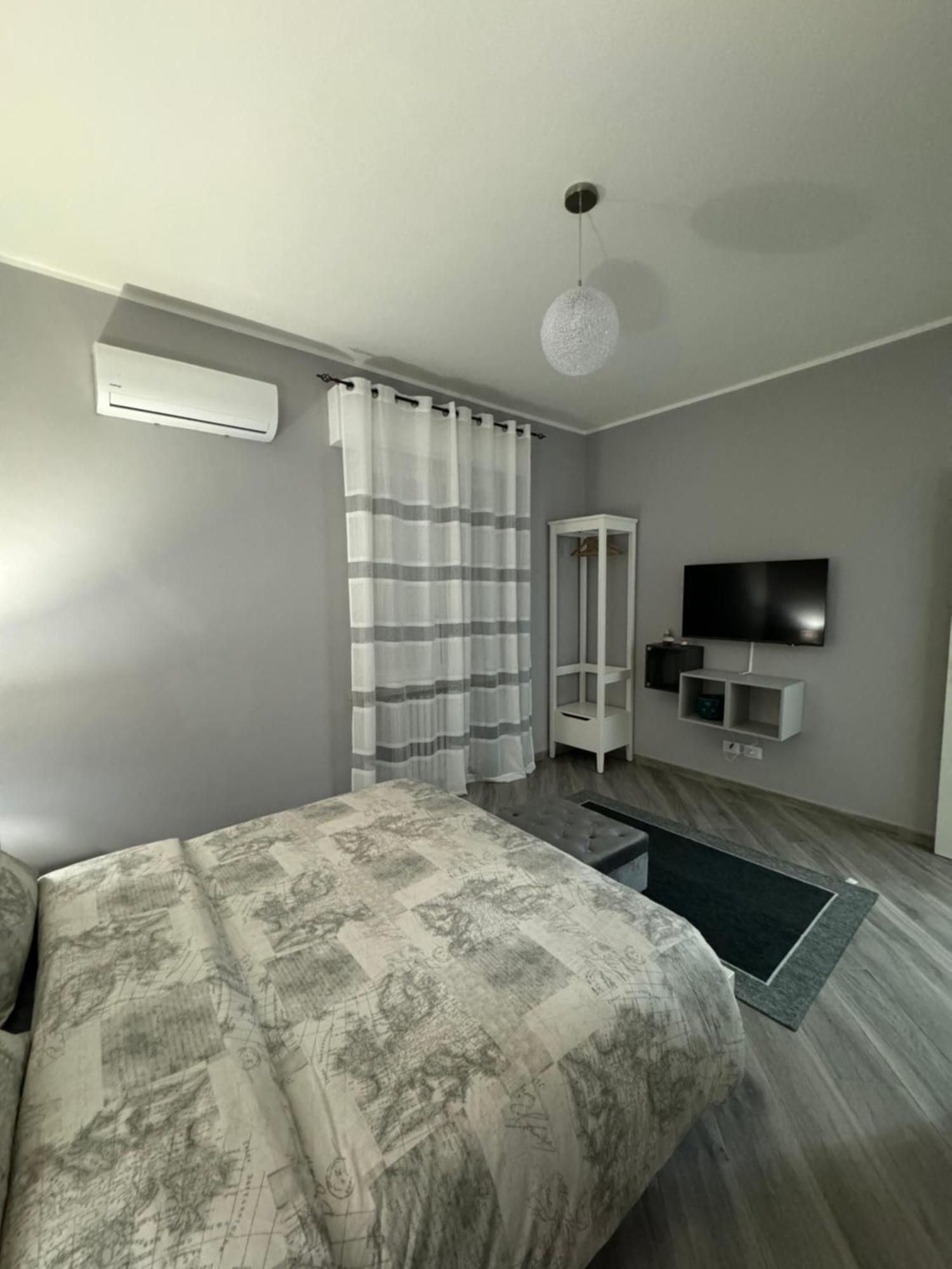 Trento House Zona Stazione Centro Storico Apartment Parma Exterior photo